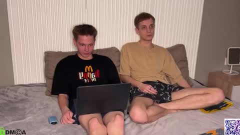 Snapshot of sky_hunter chatting on October 18, 6:41 pm sky_hunter online show from October 18, 6:41 pm