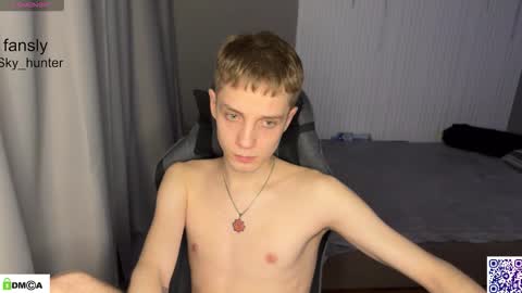 Snapshot of sky_hunter chatting on November 16, 10:59 pm sky_hunter online show from November 16, 10:59 pm