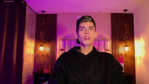 Daniel online show from April 22, 1:12 pm