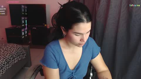 Snapshot of sky_lover_ chatting on October 9, 9:18 am Sky online show from October 9, 9:18 am