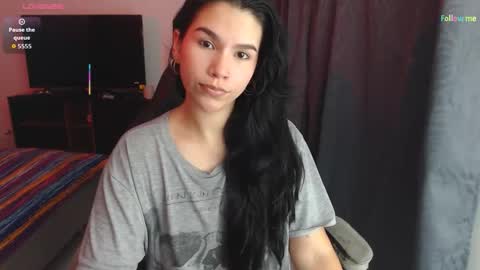 Snapshot of sky_lover_ chatting on October 12, 10:14 am Sky online show from October 12, 10:14 am