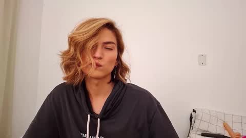 Vi online show from February 14, 1:57 am