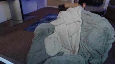 SKYLE   online show from January 23, 1:19 am