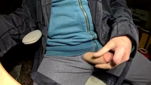 skydog819 online show from January 10, 2:35 am