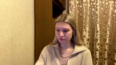 skyedavis online show from December 21, 7:10 pm