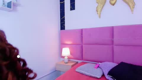 Snapshot of skyee_angel chatting on January 13, 9:09 pm Angel online show from January 13, 9:09 pm