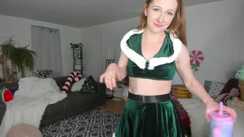 Skye Watson online show from December 20, 11:05 pm