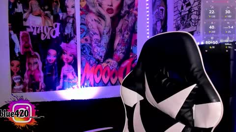 blue online show from February 16, 2:40 am