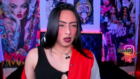 blue online show from April 8, 5:46 pm