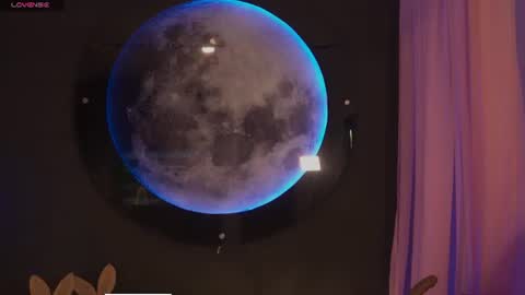Snapshot of skyler_ferrer chatting on July 28, 2:13 pm online show from July 28, 2:13 pm