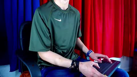 Skyler online show from January 7, 12:35 am