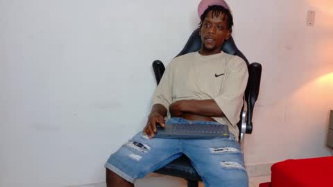 SKYLERBIGXXX online show from October 2, 4:08 am