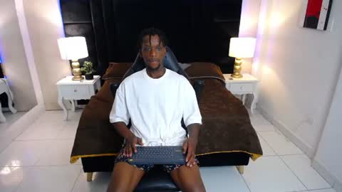 SKYLERBIGXXX online show from July 17, 4:30 am