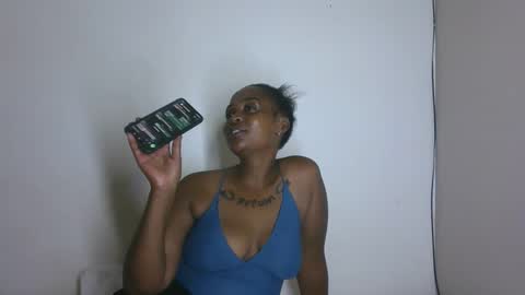 Skyler online show from January 12, 1:49 pm