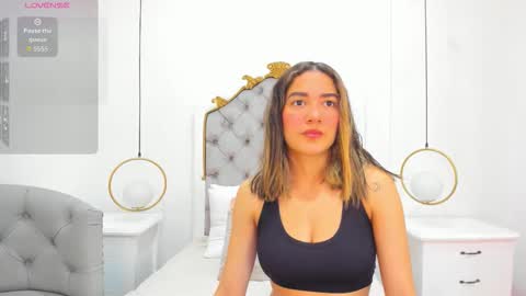 Skyler online show from March 16, 3:23 am