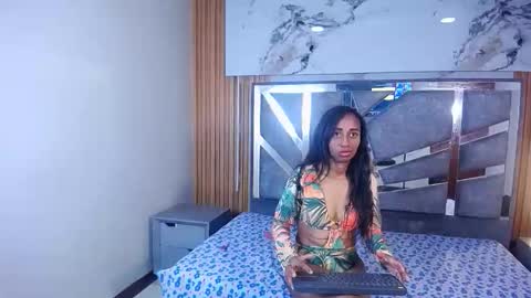 Snapshot of skymarincl202 chatting on April 15, 4:25 pm Sky Marin.. online show from April 15, 4:25 pm