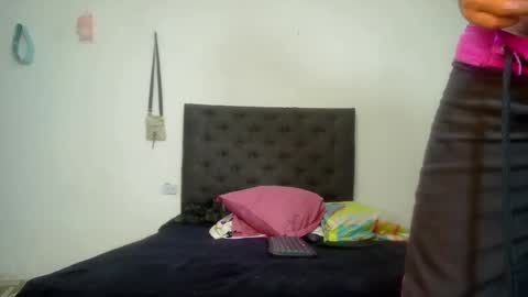 skynataly1 online show from November 24, 4:23 am