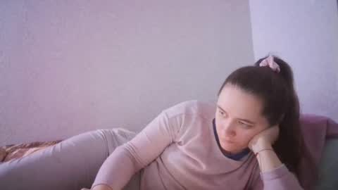 skyressie333 online show from February 24, 4:04 pm