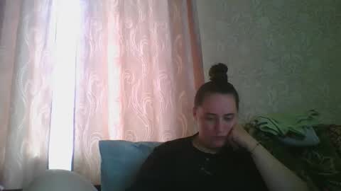 skyressie333 online show from October 28, 11:03 am