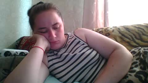 skyressie333 online show from June 22, 5:59 am