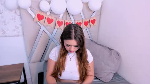 Snapshot of skysaenz chatting on February 22, 10:19 pm Sky online show from February 22, 10:19 pm