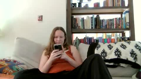 Snapshot of skywinters chatting on June 10, 2:38 pm Sky Winters online show from June 10, 2:38 pm