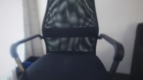 Snapshot of slapmylitlepenis chatting on May 11, 9:23 pm Slap My Little Penis online show from May 11, 9:23 pm
