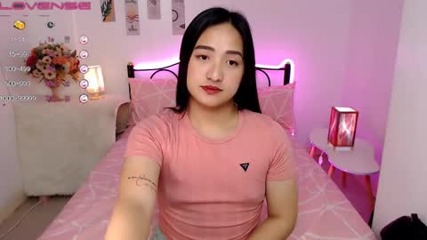 Queen Cyrine online show from December 8, 9:57 am