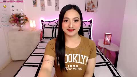 Queen Cyrine online show from February 6, 3:48 am