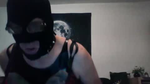 Snapshot of slaveforgodess chatting on October 12, 1:15 am slaveforgodess online show from October 12, 1:15 am