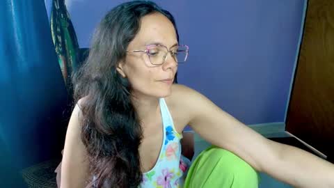 Snapshot of slavefuck chatting on March 2, 9:21 pm SlaveFuck online show from March 2, 9:21 pm