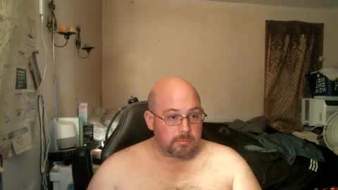 Snapshot of slavejim518 chatting on January 18, 4:26 am slavejim online show from January 18, 4:26 am