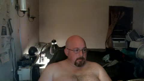 Snapshot of slavejim518 chatting on September 20, 5:41 am slavejim online show from September 20, 5:41 am