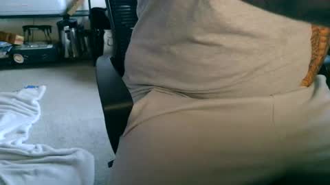 Snapshot of sleek0120 chatting on January 12, 1:16 pm sleek0120 online show from January 12, 1:16 pm