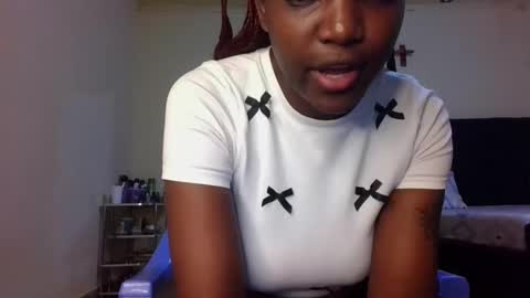 Snapshot of sleek_ass chatting on September 24, 8:23 pm sleek_ass online show from September 24, 8:23 pm