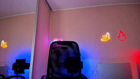 Slemgem Amy  friends online show from February 13, 10:11 pm