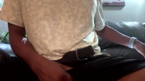 slick2285 online show from September 17, 8:27 am