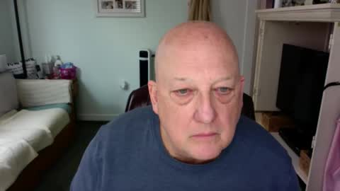 slick50000 online show from February 12, 7:42 pm