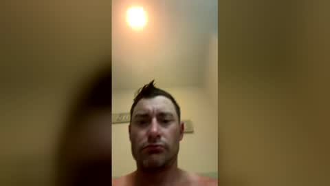 Snapshot of slicknick1988 chatting on April 18, 7:58 pm slicknick1988 online show from April 18, 7:58 pm
