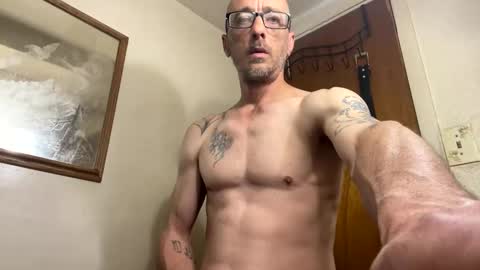 Snapshot of slim315488 chatting on April 25, 5:43 pm slim315488 online show from April 25, 5:43 pm