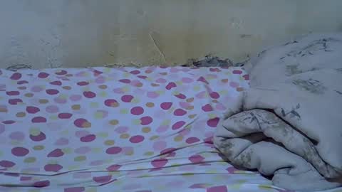 Snapshot of slim_girl3 chatting on March 27, 7:58 am slim_girl3 online show from March 27, 7:58 am