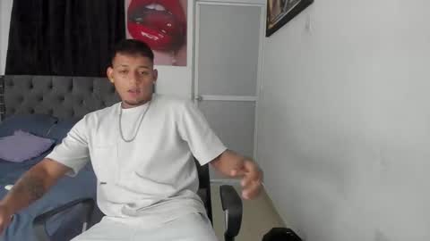 slim_master12 online show from May 30, 11:46 pm