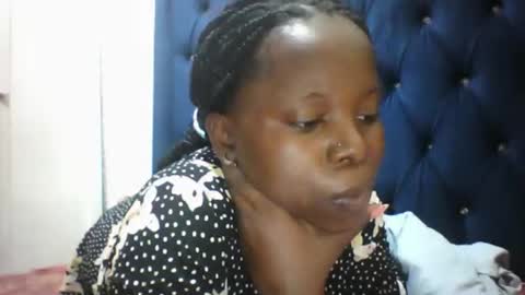 slim_petite_ebony online show from January 13, 5:40 pm