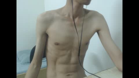 slimboner89 online show from April 21, 3:17 pm