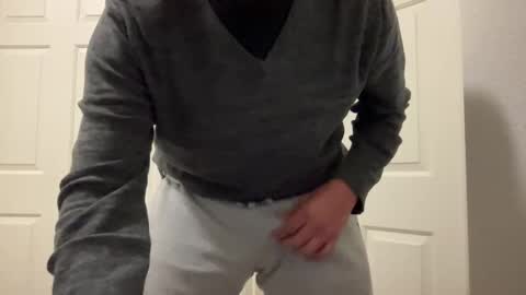 Snapshot of slimcenus chatting on December 6, 3:19 am SlimCenus online show from December 6, 3:19 am