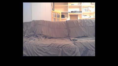 Snapshot of slimdizzy64 chatting on February 7, 6:33 pm slave drew or slut online show from February 7, 6:33 pm