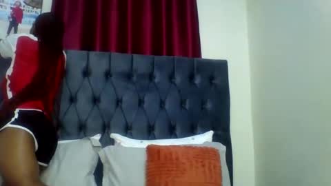 Snapshot of slimebonie chatting on February 23, 7:22 pm purity online show from February 23, 7:22 pm