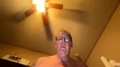 slimjim061560 online show from May 15, 11:12 pm