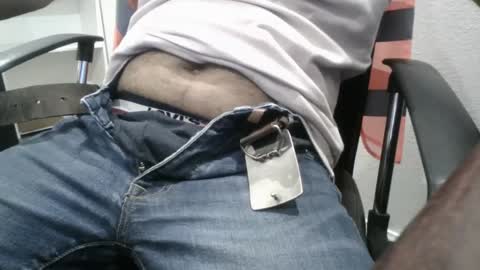 Snapshot of slimjimorange9 chatting on September 29, 11:42 pm slimjimorange9 online show from September 29, 11:42 pm