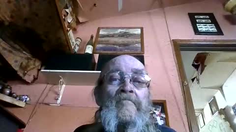 Snapshot of slimshady5265 chatting on February 8, 6:55 pm slimshady5265 online show from February 8, 6:55 pm